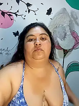 Snapshot of curvy_diva_ chatting on 11/16/25, 08:31 curvy diva online show from 11/16/25, 08:31