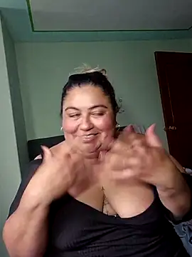 curvy diva  online show from 04/15/26, 09:26