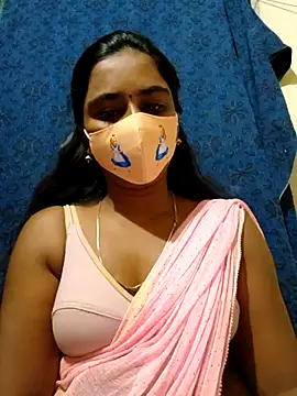 mini-queen online show from 09/18/25, 06:32