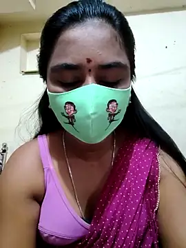 mini-queen online show from 09/28/25, 03:23