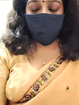 Snapshot of saritha29 chatting on 09/16/25, 05:03 saritha29 online show from 09/16/25, 05:03