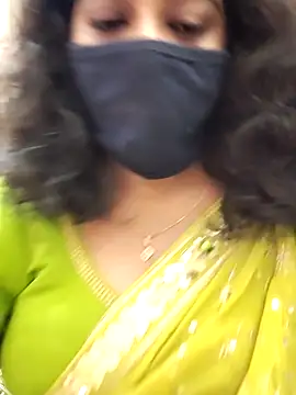 Snapshot of saritha29 chatting on 10/07/25, 08:22 saritha29 online show from 10/07/25, 08:22