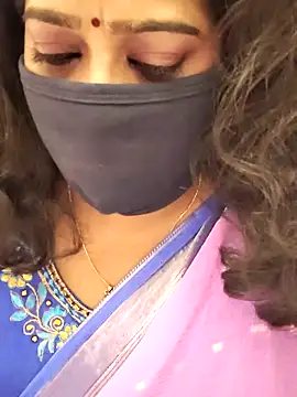 Snapshot of saritha29 chatting on 10/08/25, 05:21 saritha29 online show from 10/08/25, 05:21