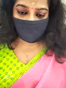 Snapshot of saritha29 chatting on 10/10/25, 06:40 saritha29 online show from 10/10/25, 06:40