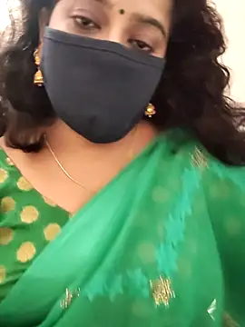 Snapshot of saritha29 chatting on 10/25/25, 11:51 saritha29 online show from 10/25/25, 11:51