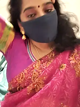 Snapshot of saritha29 chatting on 10/29/25, 05:14 saritha29 online show from 10/29/25, 05:14