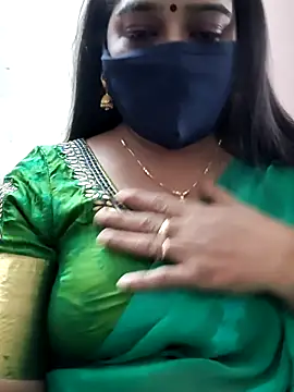 Snapshot of saritha29 chatting on 11/14/25, 06:01 saritha29 online show from 11/14/25, 06:01