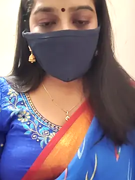 Snapshot of saritha29 chatting on 11/18/25, 05:17 saritha29 online show from 11/18/25, 05:17