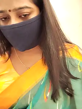 Snapshot of saritha29 chatting on 12/18/25, 09:59 saritha29 online show from 12/18/25, 09:59