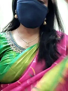 Snapshot of saritha29 chatting on 12/23/25, 08:12 saritha29 online show from 12/23/25, 08:12