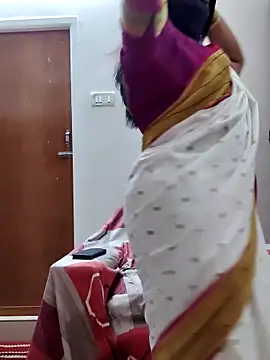 Snapshot of saritha29 chatting on 01/19/26, 05:00 saritha29 online show from 01/19/26, 05:00