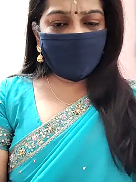 Snapshot of saritha29 chatting on 02/18/26, 10:00 saritha29 online show from 02/18/26, 10:00