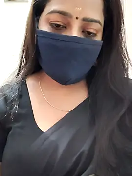 Snapshot of saritha29 chatting on 03/07/26, 06:54 saritha29 online show from 03/07/26, 06:54