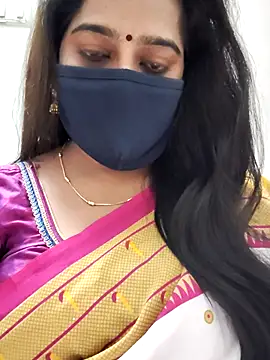 Snapshot of saritha29 chatting on 07/06/26, 04:42 saritha29 online show from 07/06/26, 04:42