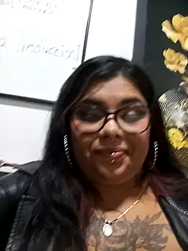 snow belle online show from 10/22/25, 09:14