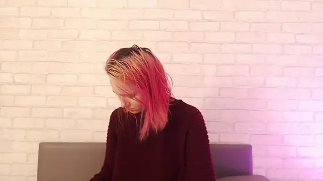 Ericha Stone online show from 11/25/25, 08:03