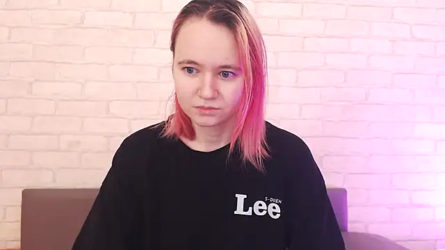 Ericha Stone online show from 12/20/25, 01:23