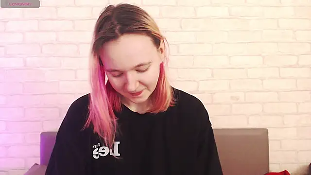 Ericha Stone online show from 02/18/26, 01:34