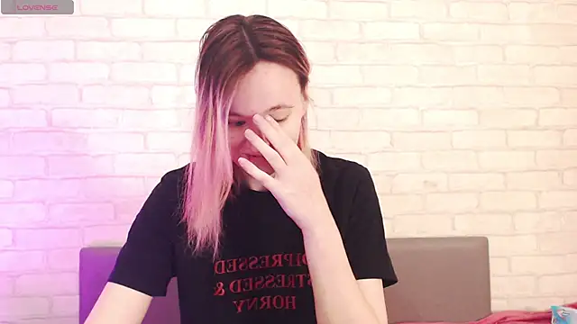 Ericha Stone online show from 04/17/26, 01:41