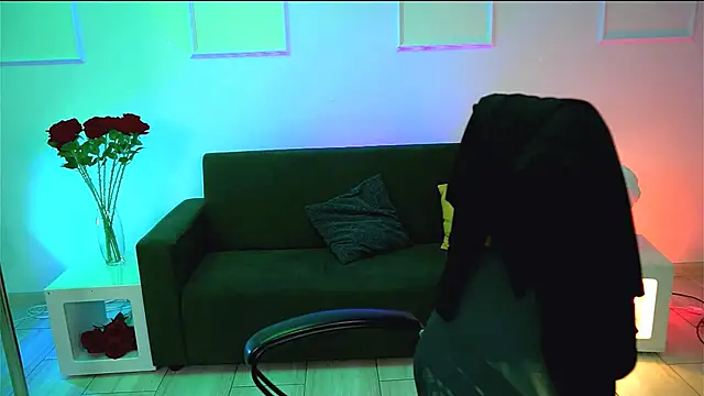 Snapshot of MaryMogan chatting on 10/16/25, 04:13 MaryMogan online show from 10/16/25, 04:13