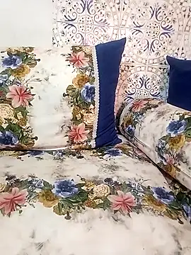 Snapshot of Mayamimi chatting on 09/14/25, 12:26 Mayamimi online show from 09/14/25, 12:26