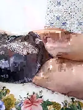 Snapshot of Mayamimi chatting on 09/23/25, 09:40 Mayamimi online show from 09/23/25, 09:40