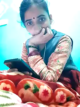 Pahadi couple online show from 10/05/25, 05:44