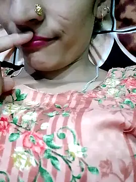 Pahadi couple online show from 10/06/25, 08:45