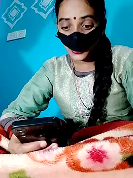 Pahadi couple online show from 11/10/25, 05:17