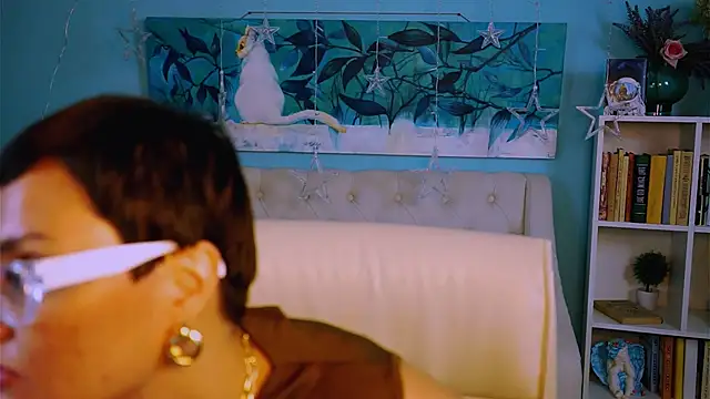 Snapshot of LauraDavidsons chatting on 09/19/25, 04:40 LauraDavidsons online show from 09/19/25, 04:40