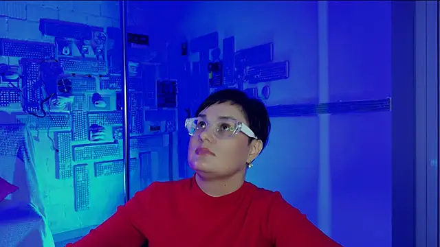 Snapshot of LauraDavidsons chatting on 10/10/25, 05:23 LauraDavidsons online show from 10/10/25, 05:23