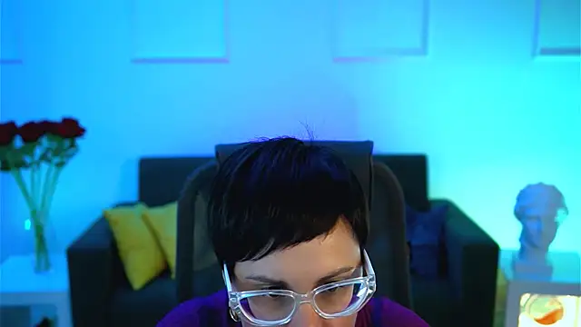 Snapshot of LauraDavidsons chatting on 10/12/25, 04:06 LauraDavidsons online show from 10/12/25, 04:06