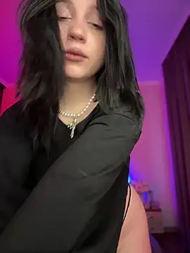 YourLittleDevil online show from 03/07/26, 05:15