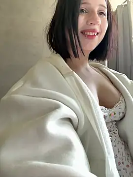 YourLittleDevil online show from 05/22/26, 06:42
