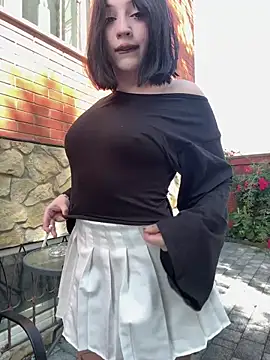 YourLittleDevil online show from 06/18/26, 06:35