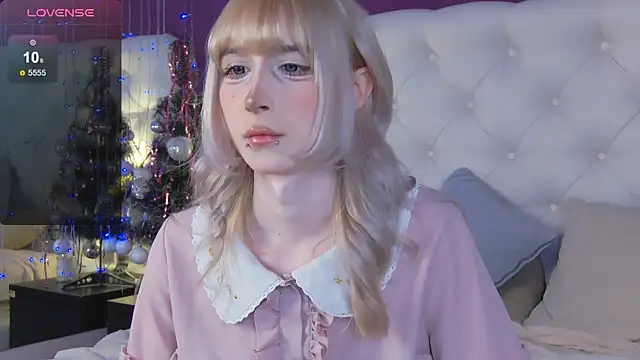 cutetomie online show from 12/20/25, 10:28