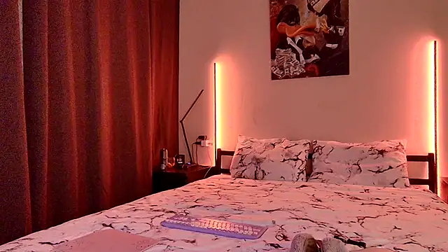 Missss Eva online show from 09/28/25, 08:03