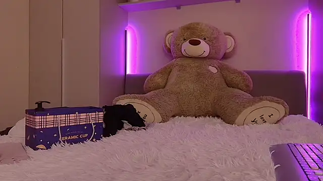 Missss Eva online show from 12/01/25, 09:14