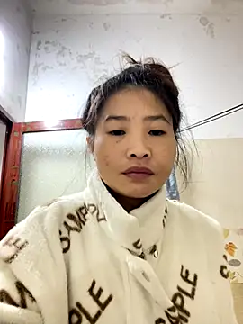 LiLy-0477 online show from 11/19/25, 10:48