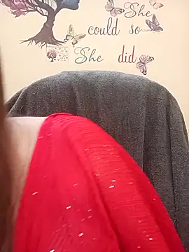 Snapshot of midnightmuse-03 chatting on 10/18/25, 09:37 midnightmuse-03 online show from 10/18/25, 09:37