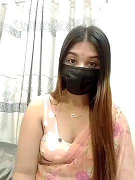 Snapshot of midnightmuse-03 chatting on 12/20/25, 07:10 midnightmuse-03 online show from 12/20/25, 07:10