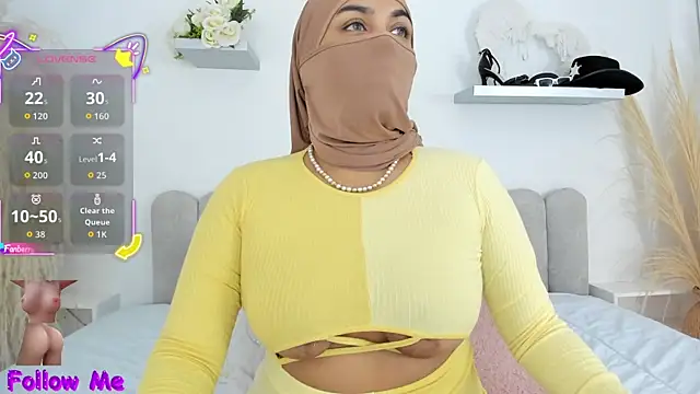 Kadira  online show from 10/13/25, 11:54