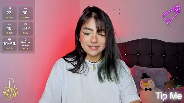 Snapshot of sammy_bunny1 chatting on 11/21/25, 01:59 sammy bunny1 online show from 11/21/25, 01:59