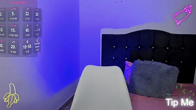 Snapshot of sammy_bunny1 chatting on 11/25/25, 02:33 sammy bunny1 online show from 11/25/25, 02:33