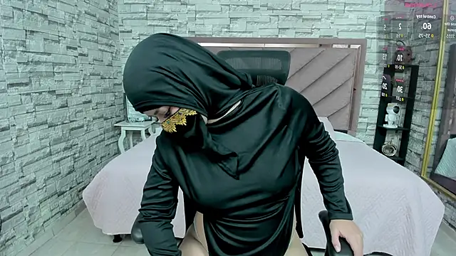 Amal Bakir online show from 10/11/25, 12:21