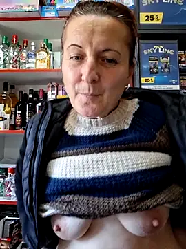 Fluturas2 online show from 10/25/25, 10:45