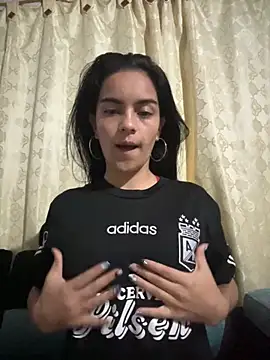 Snapshot of blinkiii_ chatting on 09/22/25, 01:07 blinkiii  online show from 09/22/25, 01:07