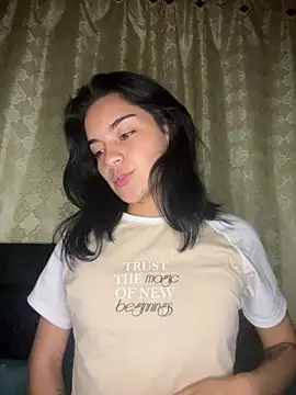 Snapshot of blinkiii_ chatting on 09/26/25, 01:53 blinkiii  online show from 09/26/25, 01:53