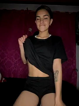 Snapshot of blinkiii_ chatting on 11/28/25, 12:35 blinkiii online show from 11/28/25, 12:35