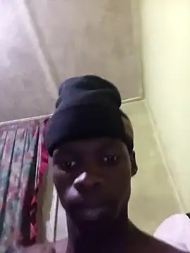 Snapshot of phumlanisanka chatting on 10/06/25, 08:39 phumlanisanka online show from 10/06/25, 08:39